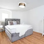 El Gigante Apartment *